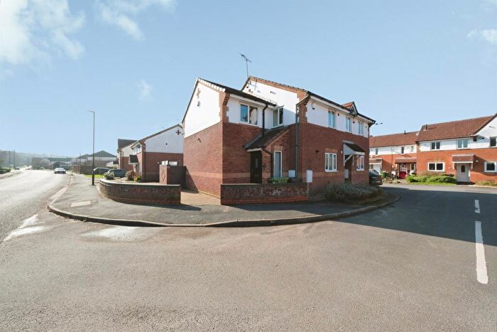 4 Bedroom Semi Detached House For Sale In Brampton Court, Belper, DE56