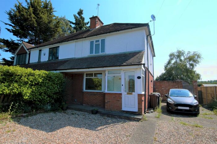 2 Bedroom Semi-Detached House To Rent In Tollgate Road, St Albans, AL4