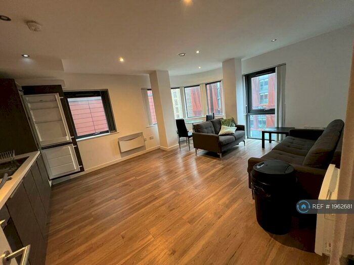 2 Bedroom Flat To Rent In Nuovo, Manchester, M4
