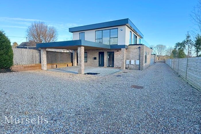 4 Bedroom Detached House For Sale In Wareham Road, Lytchett Matravers, Poole, BH16