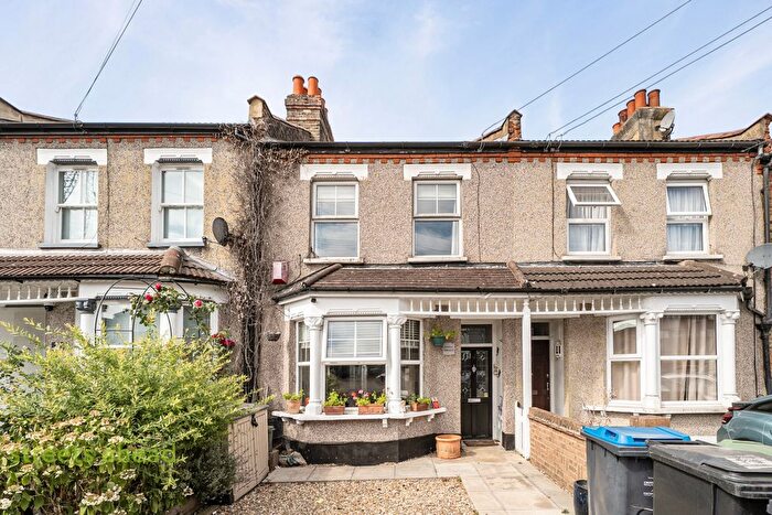 3 Bedroom Terraced House For Sale In Bensham Grove, Thornton Heath, CR7