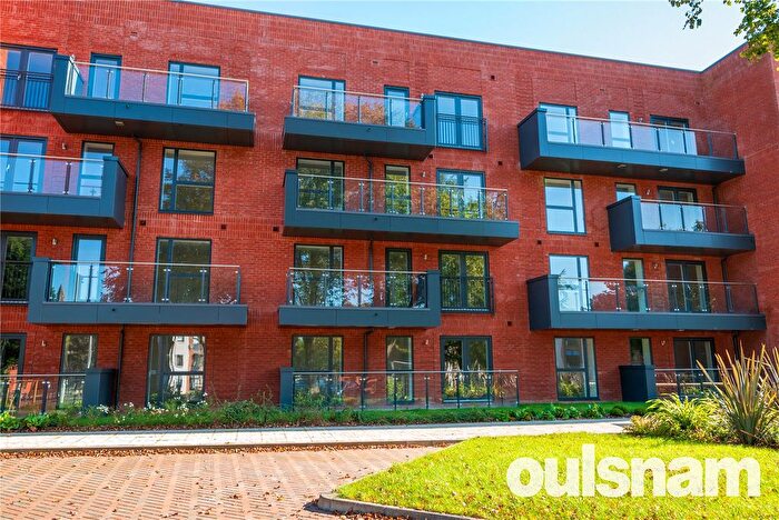 1 Bedroom Flat To Rent In Burcot Lane, Bromsgrove, Worcestershire, B60