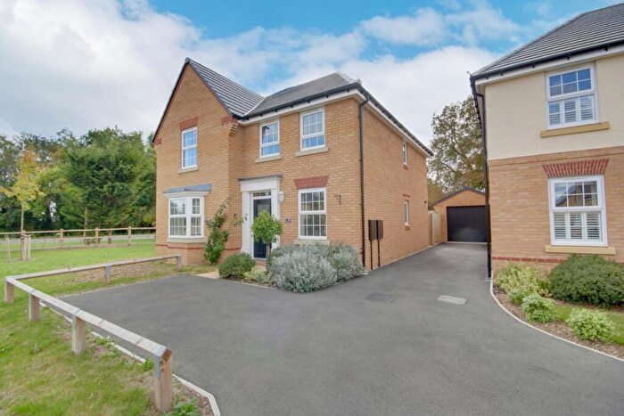 4 Bedroom Detached House For Sale In Turnpike Close, Needingworth, PE27