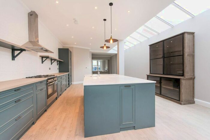 5 Bedroom Property To Rent In Cumberland Road, Poet's Corner, London, W3