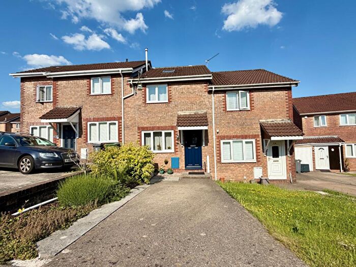 3 Bedroom Terraced House For Sale In Hillcrest Close, Cardiff, CF14