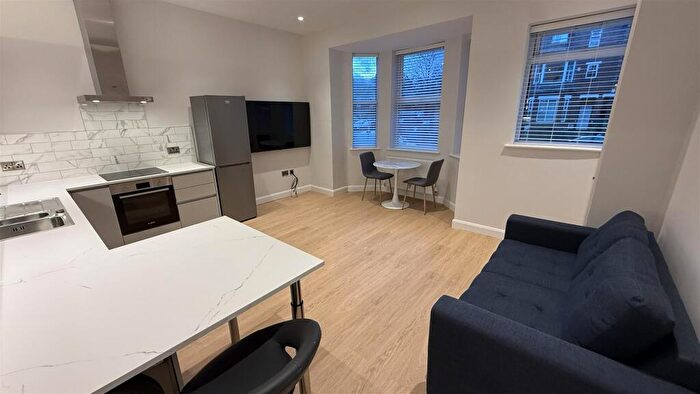 1 Bedroom Apartment To Rent In Egerton Road, Manchester, M14