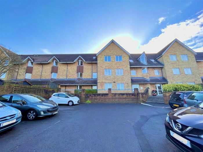 1 Bedroom Property To Rent In Sunnyhill Road, Parkstone, Poole, BH12