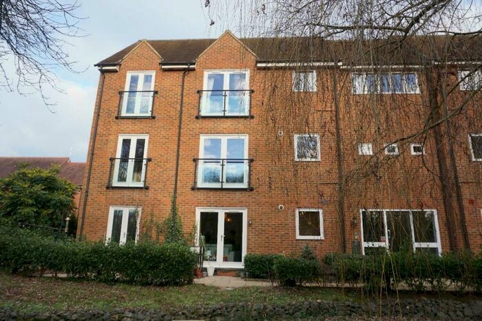2 Bedroom Apartment To Rent In Wagstaff Way, Olney, MK46