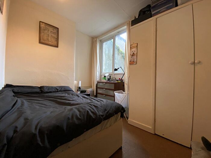 1 Bedroom Flat To Rent In Llanbleddian Gardens Gff, Cathays, Cardiff, CF24