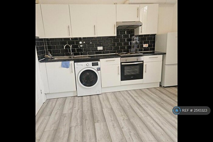 1 Bedroom Flat To Rent In East India Dock Road, London, E14