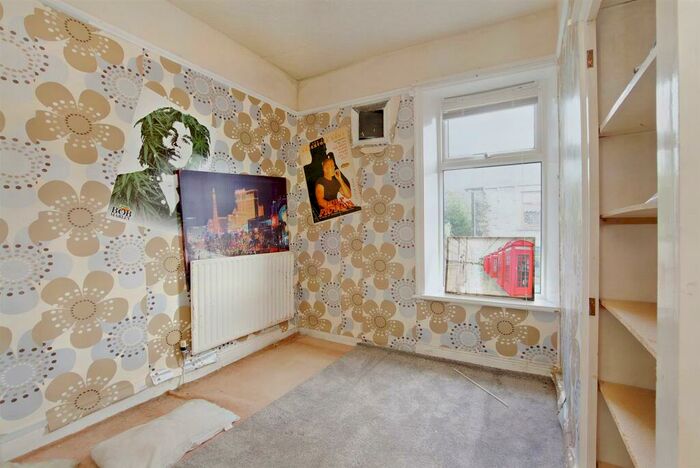 3 Bedroom End Of Terrace House For Sale In Clover Hill Road, Nelson, BB9
