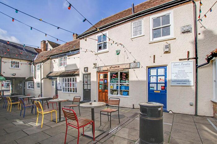 1 Bedroom Flat To Rent In Market Square, Cross Keys Mews, PE19