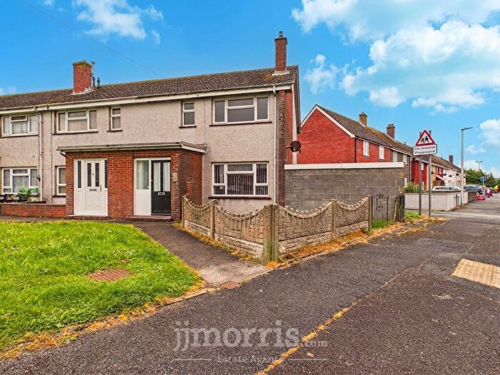 2 Bedroom Terraced House For Sale In Scotchwell View, Haverfordwest, SA61
