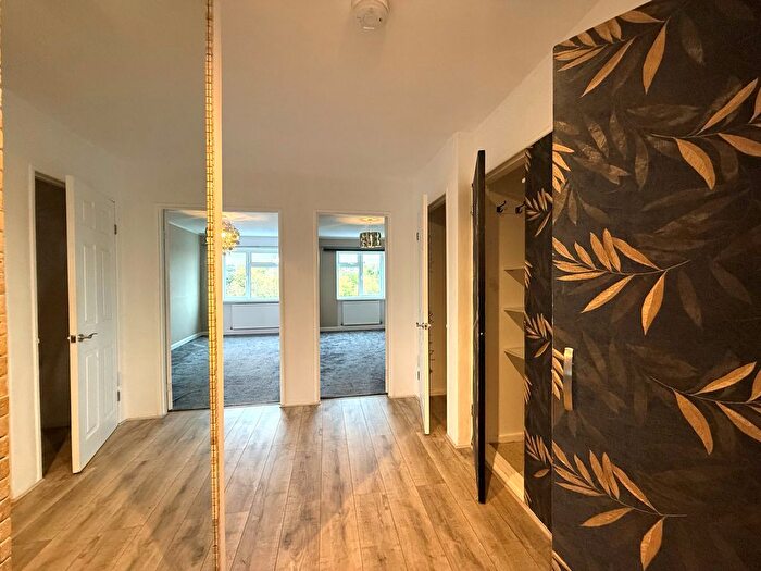 2 Bedroom Flat For Sale In Flat E, Well Street, EX4