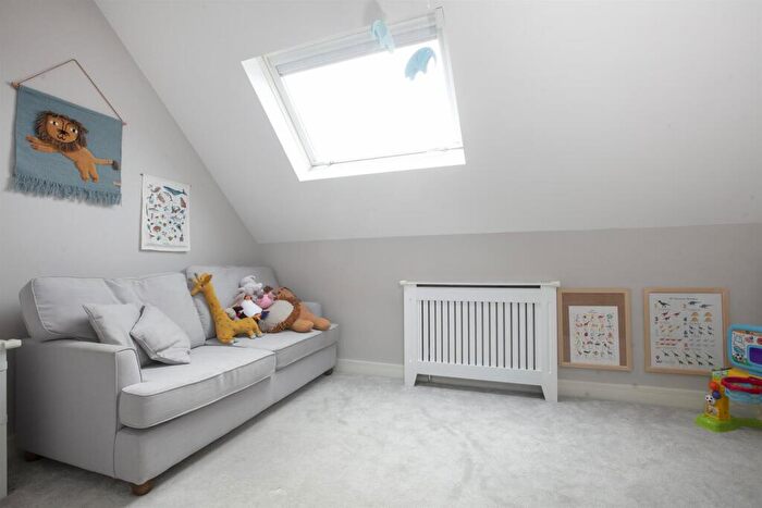 2 Bedroom Terraced House For Sale In Consort Road, Nunhead, SE15