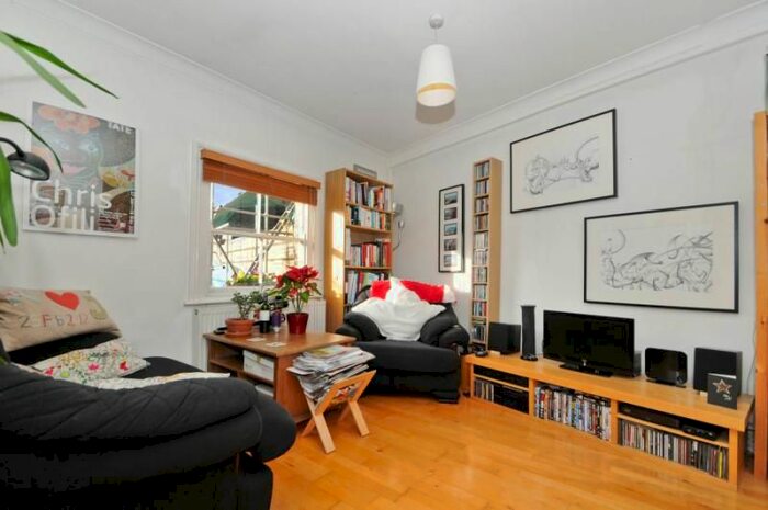 1 Bedroom Flat To Rent In Devonport Road, London, W12