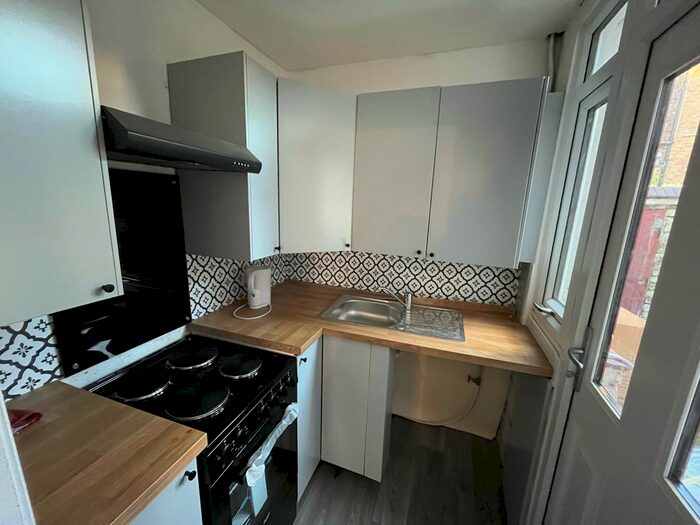 3 Bedroom Property To Rent In Sunningdale Road, Wavertree, Liverpool L15