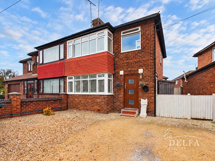 3 Bedroom Semi-Detached House For Sale In Alwyn Gardens, Upton, Chester, CH2