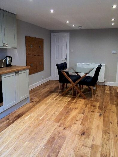 2 Bedroom Flat To Rent In Fettes Row, New Town, Edinburgh, EH3