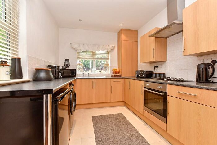 2 Bedroom Terraced House For Sale In Cecil Road, Croydon, Surrey, CR0