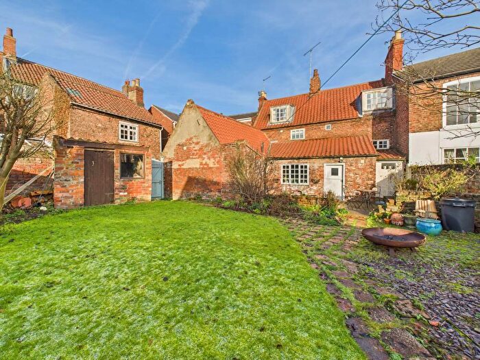 3 Bedroom Terraced House For Sale In Eastgate, Beverley, HU17