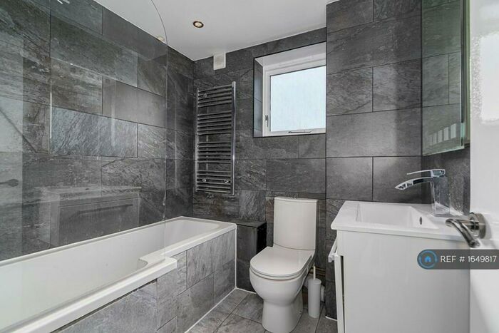 1 Bedroom Flat To Rent In Grimsby Grove, London, E16