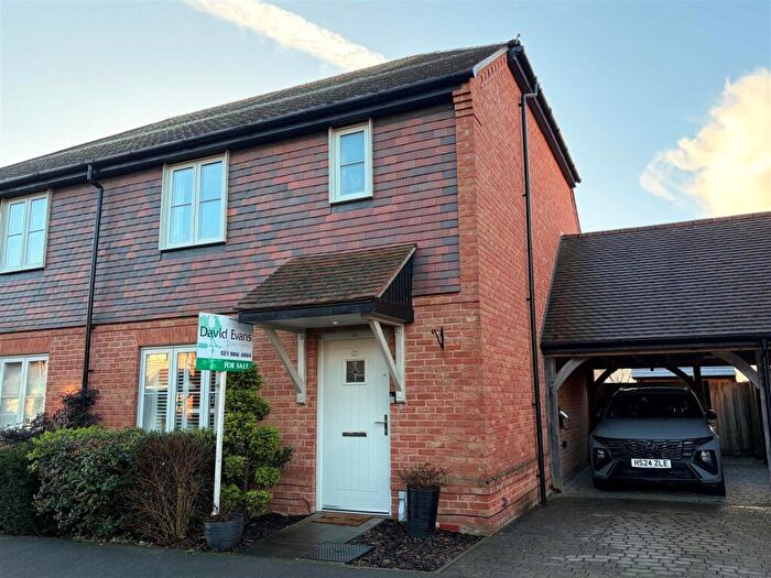 3 Bedroom Semi-Detached House For Sale In Pembers Hill Drive, Fair Oak, Eastleigh, SO50