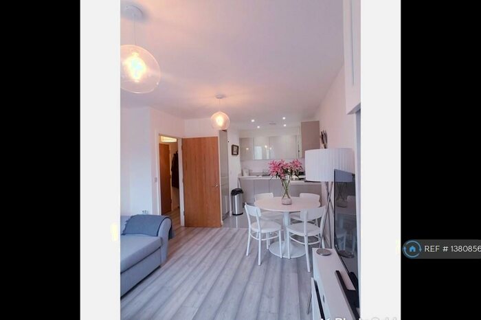 1 Bedroom Flat To Rent In Ferry Court, Cardiff, CF11