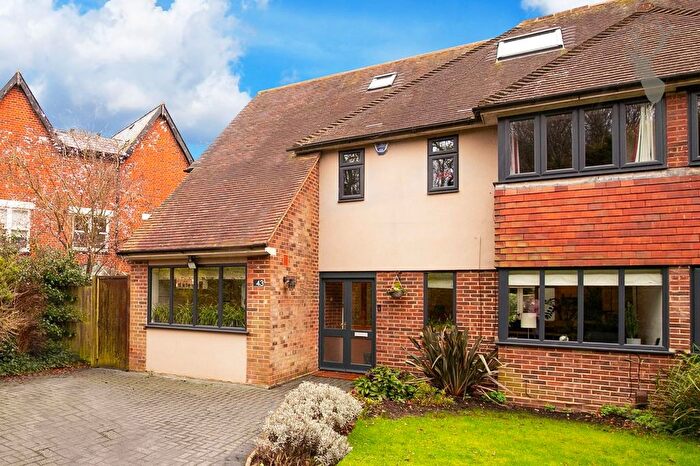 5 Bedroom Semi-Detached House For Sale In Coppice Row, Theydon Bois, CM16