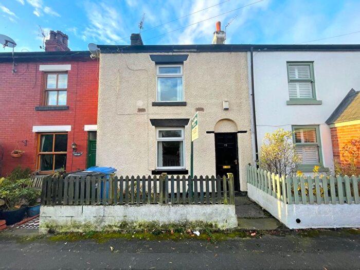 2 Bedroom Mews To Rent In Fowley Common Lane, Glazebury, Warrington, WA3