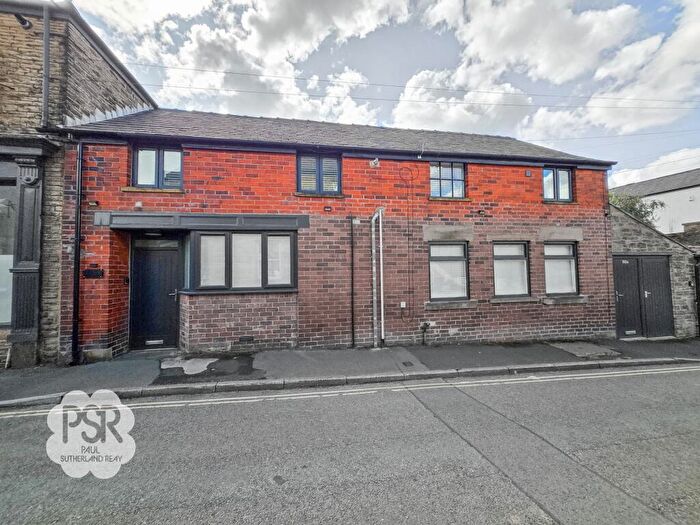1 Bedroom Flat For Sale In Eccles Road, Chapel-En-Le-Frith, SK23