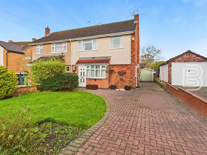 3 Bedroom Semi Detached House For Sale In Boswell Road, Shakespeare Gardens, Rugby, CV22