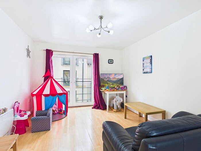 2 Bedroom Apartment To Rent In Ivy Court, Pasteur Drive, Swindon, SN1