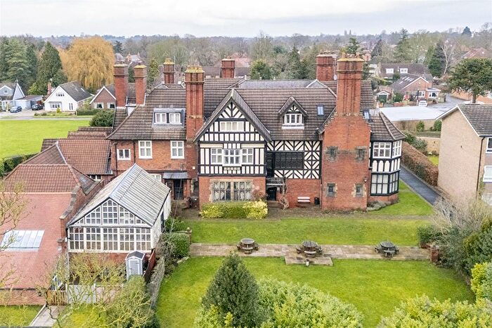 2 Bedroom Flat For Sale In Aldersyde, York, YO24