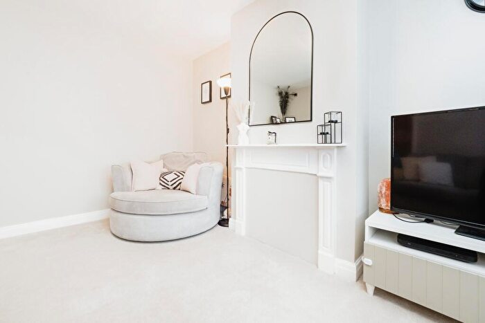 3 Bedroom Terraced House For Sale In Carnforth Gardens, Hornchurch, RM12