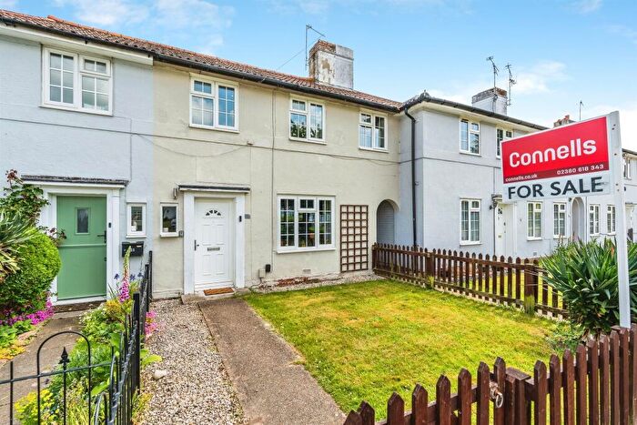 3 Bedroom Terraced House For Sale In Pilgrim Place, Southampton, SO18