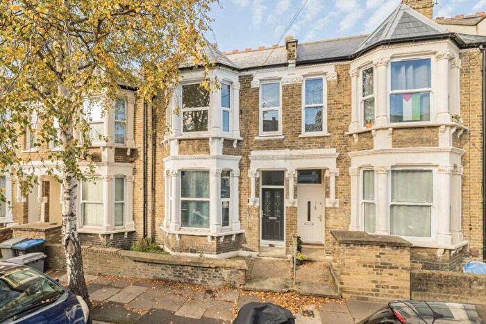 3 Bedroom House For Sale In Halstow Road, Kensal Rise, NW10