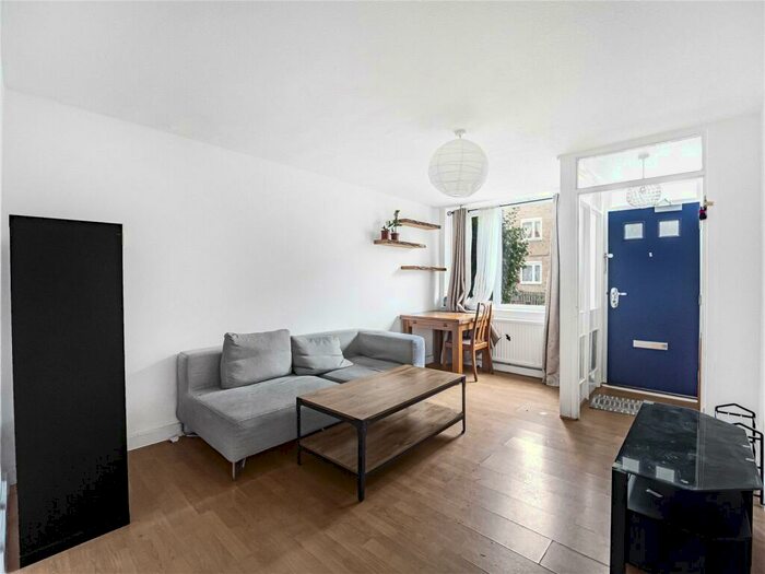 1 Bedroom Apartment To Rent In Lucey Way, London, SE16