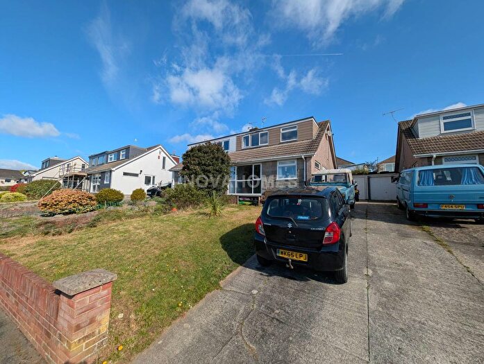 3 Bedroom Semi-Detached House For Sale In Shirburn Road, Eggbuckland, PL6