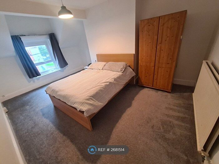 3 Bedroom Flat To Rent In Christchurch Road, Bournemouth, BH1