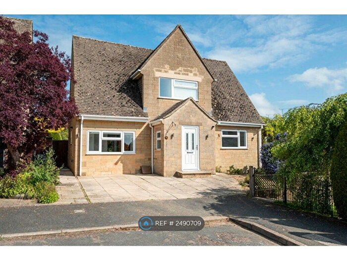 3 Bedroom Detached House To Rent In Maugersbury Park, Stow On The Wold, Cheltenham, GL54