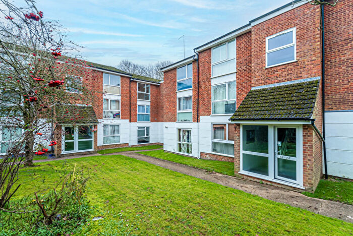 1 Bedroom Apartment To Rent In Lakeside Place, London Colney, St Albans, AL2