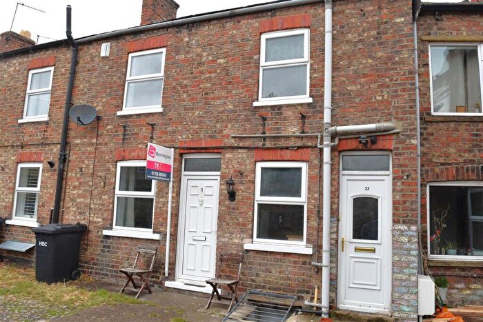 2 Bedroom Terraced House For Sale In Park Square, Ripon, HG4