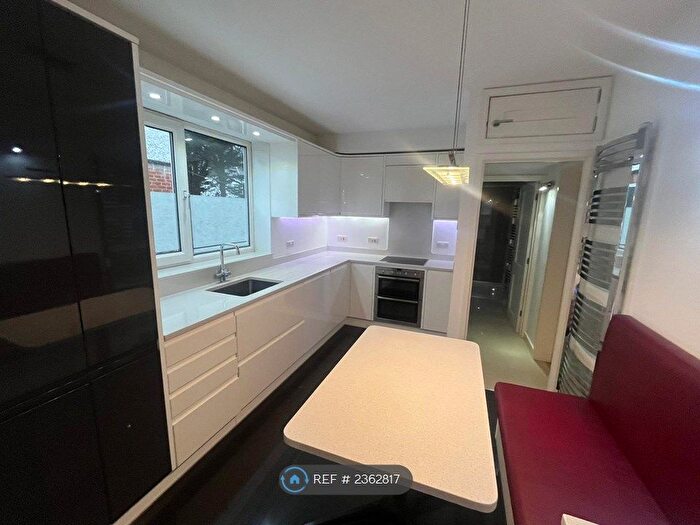 1 Bedroom Maisonette To Rent In Archers Road, Southampton, SO15