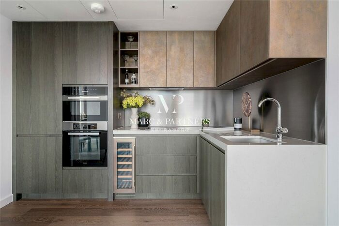 3 Bedroom Flat To Rent In Thames City, London, SW8