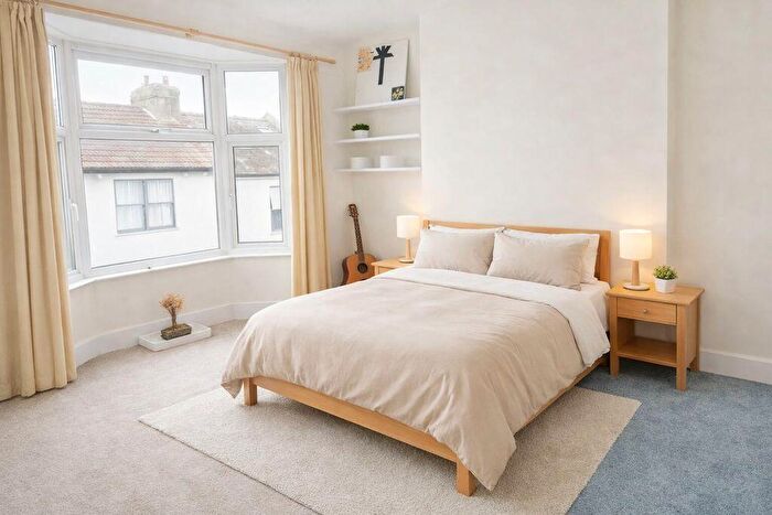 6 Bedroom Terraced House To Rent In Southover Street, Brighton, BN2