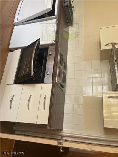 2 Bedroom Flat To Rent In East Park Road, Highfields, LE5