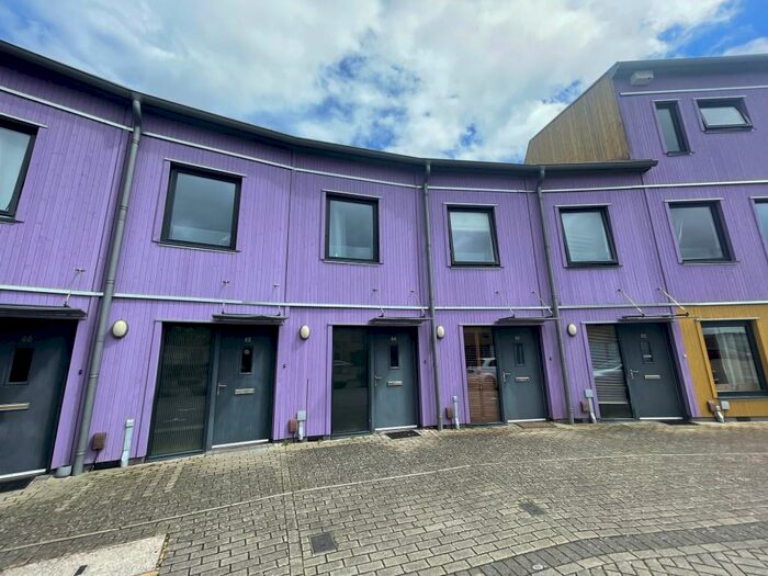 2 Bedroom Terraced House To Rent In The Serpentine, Aylesbury, HP19