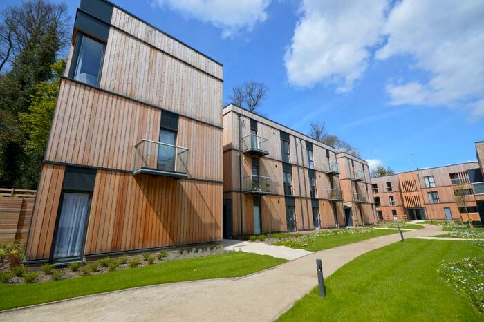 2 Bedroom Flat To Rent In Clock House Gardens, Welwyn, AL6