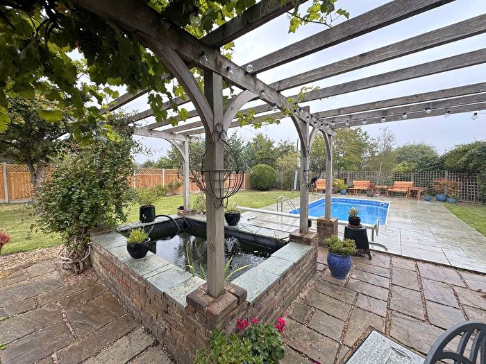 3 Bedroom End Of Terrace House For Sale In Staplehurst, Kent, TN12
